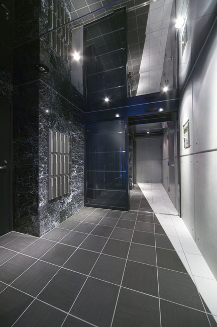 ブランノワール早稲田のエントランス