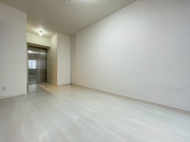 ブランノワール早稲田の居間・リビング