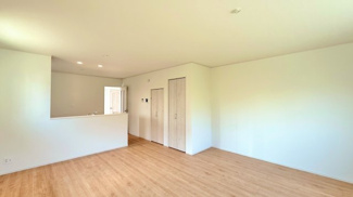 【居間・リビング】 | パントリー　リビング階段　長期優良住宅　二宮1　全1棟 | 「家族が自然と集まる19帖のLDK」施工例　