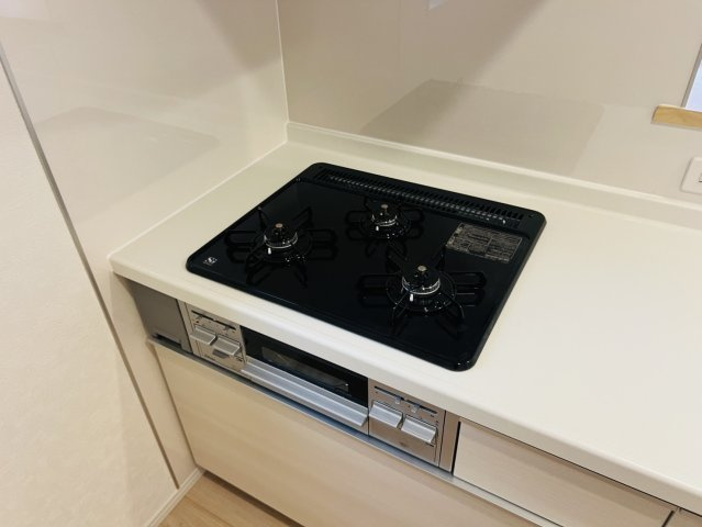 碧南市鴻島町四丁目81番1、81番2『仲介手数料無料』新築戸建てのキッチン