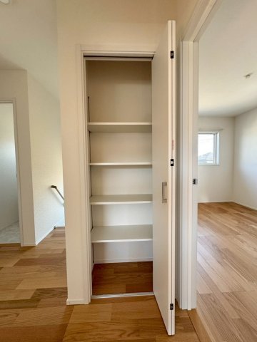 SUN COURTーサンコート－小倉南区上貫1丁目【小倉南区　新築戸建て】の収納|２階通路にも便利な収納があります♪【小倉南区　新築戸建て】