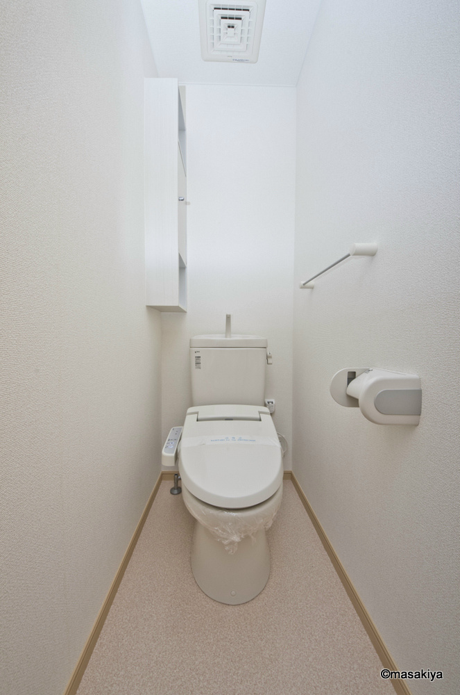 ガーデンハウス朝日山　Dのトイレ|トイレ　ウォシュレット付き。