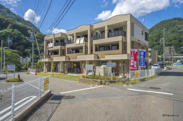 ガーデンハウス朝日山　Dの外観