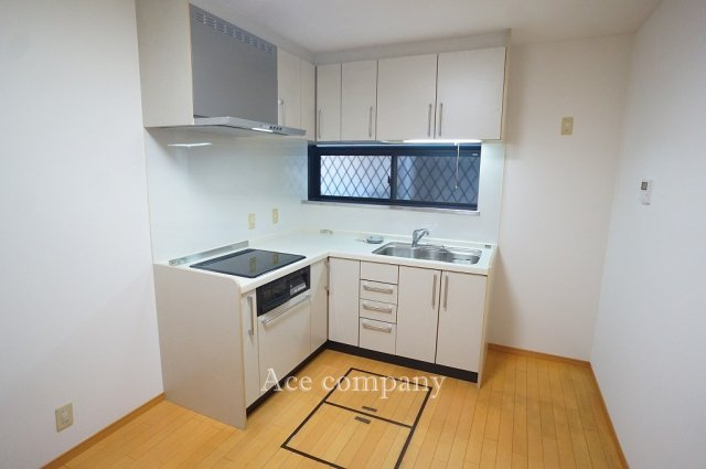 【キッチン】 | 東大阪市金岡2丁目 | キッチンスペースに床下収納付きです♪