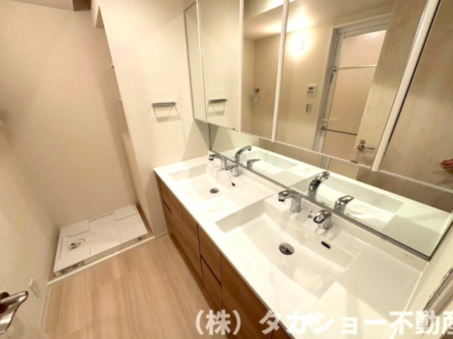 【独立洗面台】 | ベイマークスクエアシティコートタワー | 独立洗面化粧台が付いています
