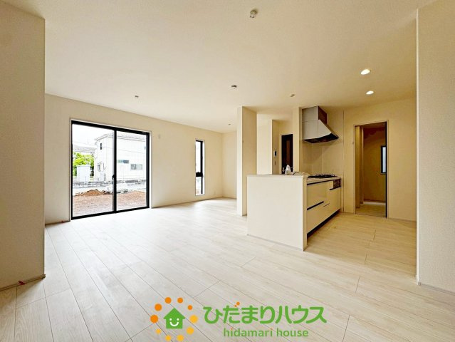 加須市多門寺　新築一戸建て　06　リーブルガーデンの居間・リビング