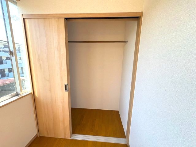 一須賀野村ビルの収納