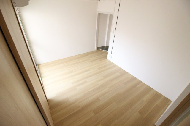 【洋室】 | 久宝寺コーポラスA棟