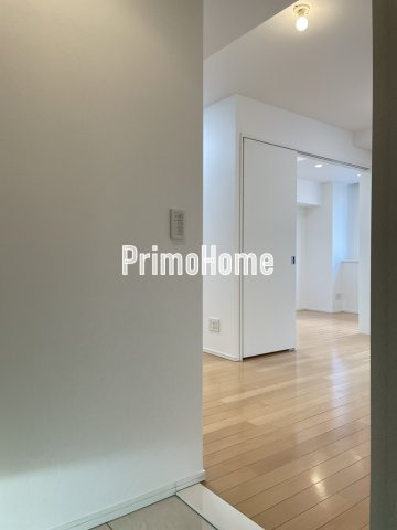 ドゥーエ日本橋浜町の玄関