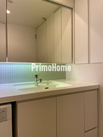 ドゥーエ日本橋浜町の独立洗面台