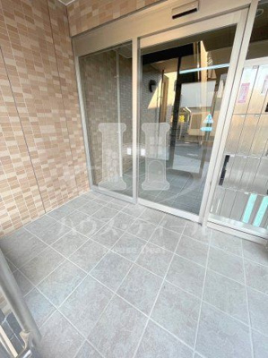 【エントランス】 | グランソレイユ | 落ち着いたエントランスです