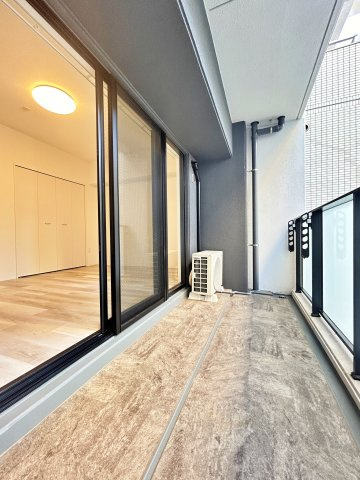 ルーエ池下のバルコニー