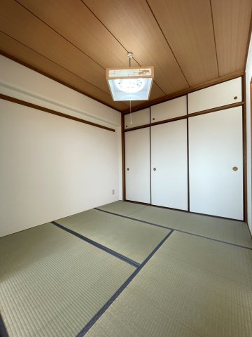 アイランド・コート郷東町の和室