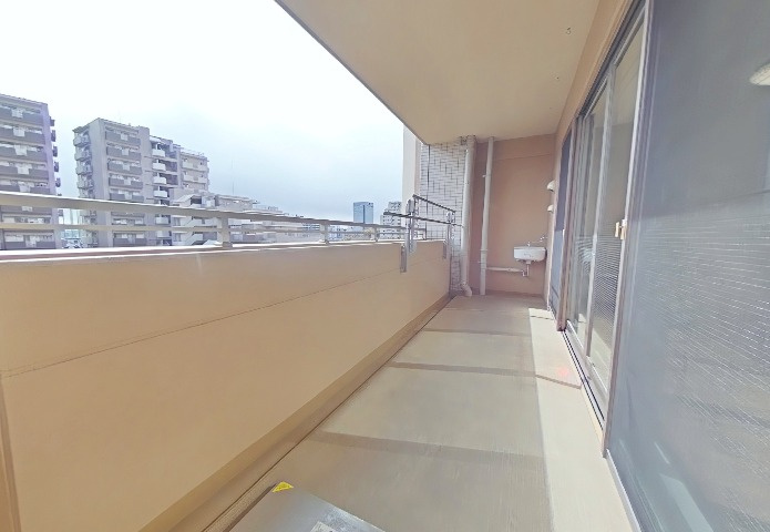 グランドメゾン千里中央東丘Ⅱ番館のバルコニー