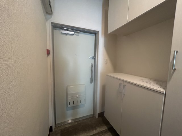 【玄関】