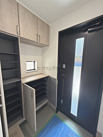 東村山市恩多町3丁目・全12棟　新築一戸建　L号棟の玄関