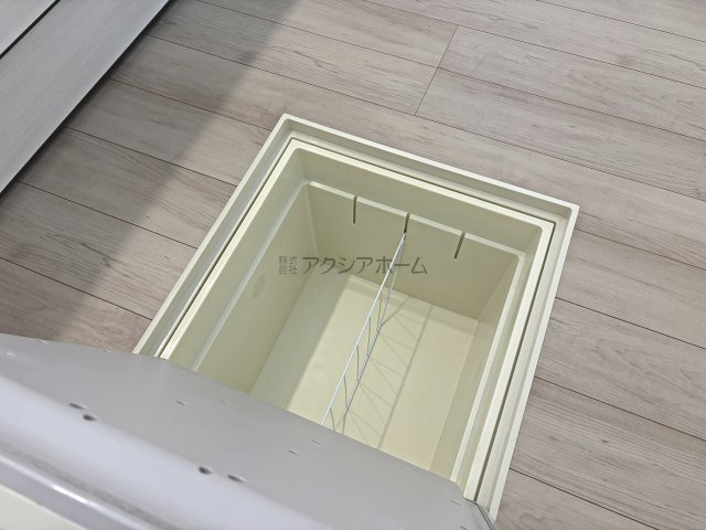 東村山市恩多町3丁目・全12棟　新築一戸建　L号棟のキッチン|床下収納