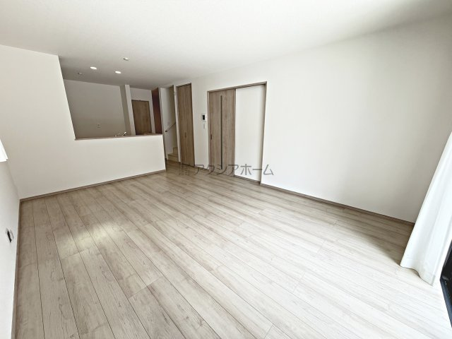 東村山市恩多町3丁目・全12棟　新築一戸建　L号棟の居間・リビング