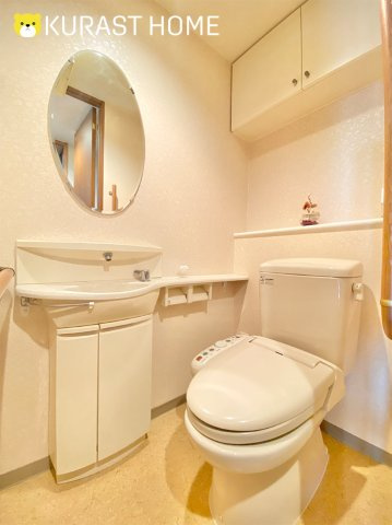 グラン・ブルー二条城北　4階のトイレ