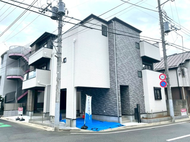 中野区江古田１丁目　新築一戸建　都営大江戸線　新江古田の前面道路含む現地写真