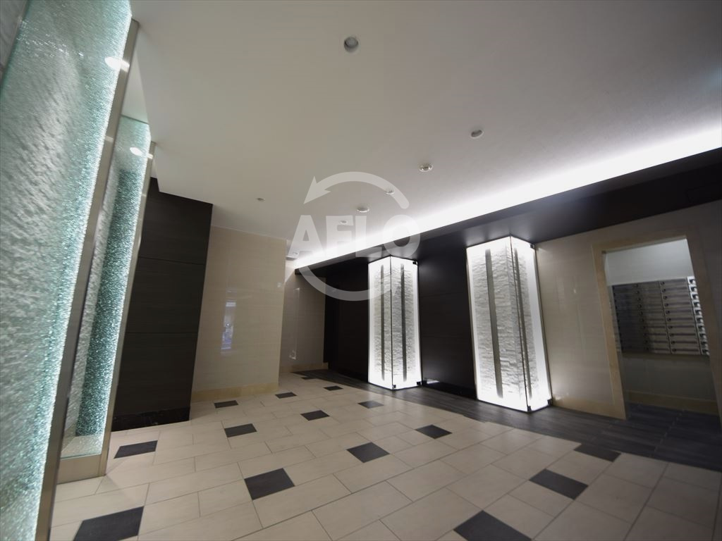 エスリード谷町四丁目のロビー|高級感溢れるエントランスロビー