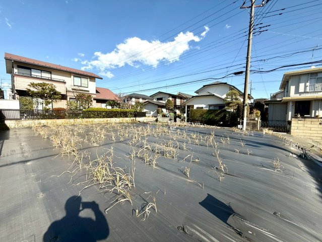 町田市成瀬台　建築条件なし売地の外観|第一種低層住居専用地域ならではの、静穏な住環境が魅力。