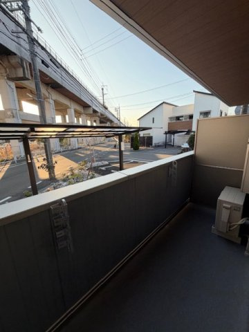 ディアライズ久米中央のバルコニー