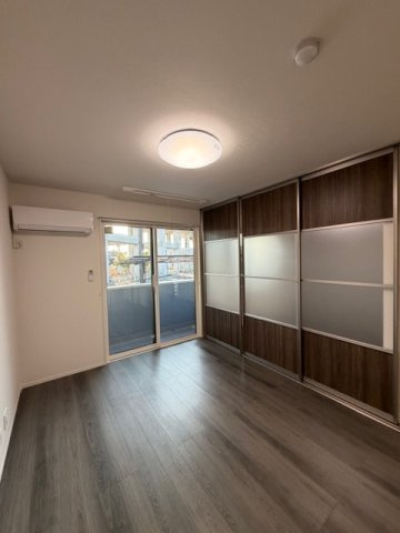 ディアライズ久米中央の居間・リビング