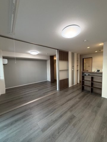 ディアライズ久米中央の居間・リビング