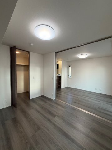 ディアライズ久米中央の居間・リビング