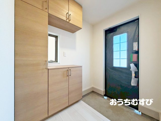 北区喜惣治2丁目(全1棟)の玄関