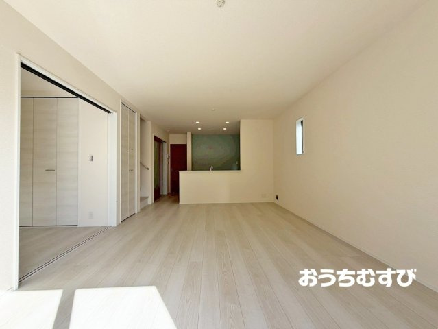 北区喜惣治2丁目(全1棟)の居間・リビング