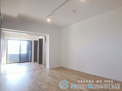 【居間・リビング】 | COZY豊岡通【名古屋市賃貸・収納充実】