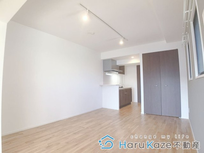 【居間・リビング】 | COZY豊岡通【名古屋市賃貸・収納充実】