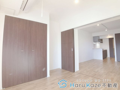 【居間・リビング】 | COZY豊岡通【名古屋市賃貸・収納充実】