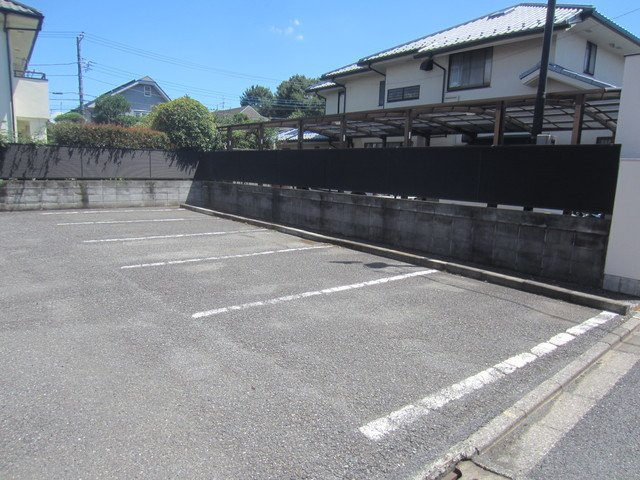 メゾン五香の駐車場|駐車場の空きはご確認ください