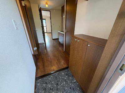 【玄関】 | イースト・ヒルズ | 玄関