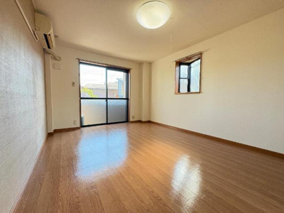 【内装】 | エトワール | 洋室