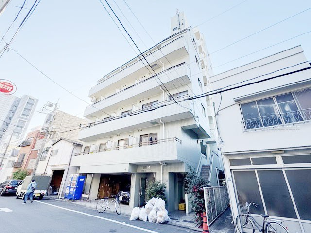【現況写真】 | リブポート上野松が谷 | 前面道路と外観の様子です。～即日のご見学可能～　お問合せはお気軽にどうぞ。