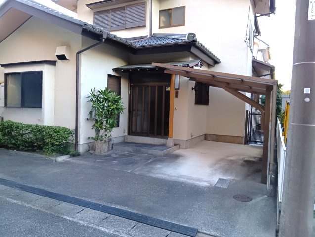 売中古戸建　三島市東大場２丁目の駐車場|駐車場完備で,2台駐車可能です。