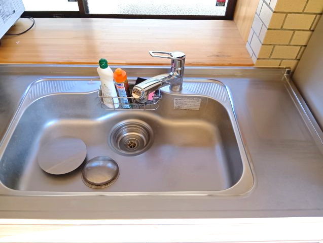 売中古戸建　三島市東大場２丁目のキッチン|丁寧に使用されており、年月を感じさせないきれいなシンクです。