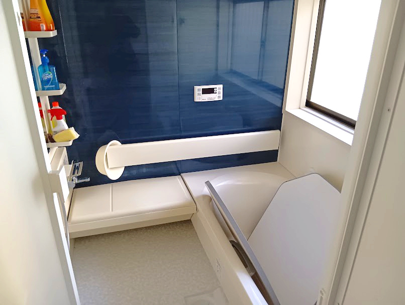 売中古戸建　三島市東大場２丁目の浴室|リフォーム済みの浴室で、毎日のバスタイムも快適にお過ごしいただけます。