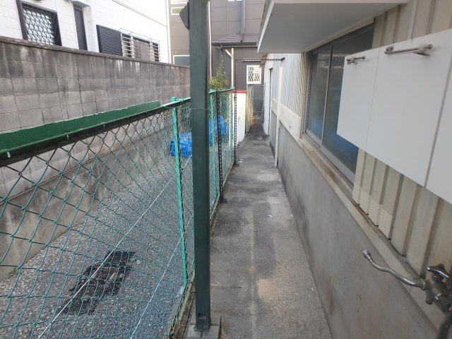 泉佐野市中庄　貸倉庫　のその他