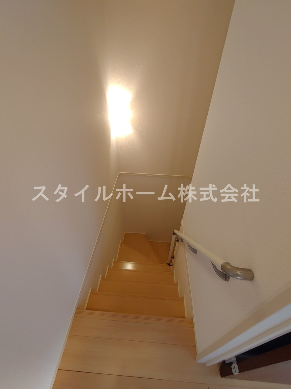 オレンジガーデンＡの内装|同建物内別部屋の写真です。