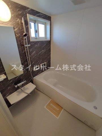 オレンジガーデンＡの浴室|同建物内別部屋の写真です。