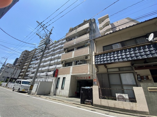 サンライズ上原の外観