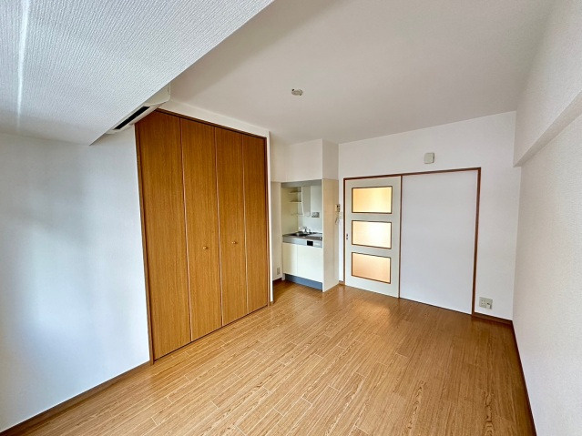 サンライズ上原の居間・リビング