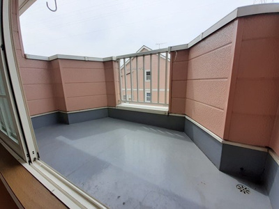 【バルコニー】 | サンライトカーサⅠ | 落ち着いた時間を過ごせるバルコニーです