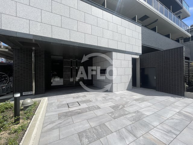 プレサンス塚本アクミリオンのエントランス|プレサンス塚本アクミリオン　エントランス