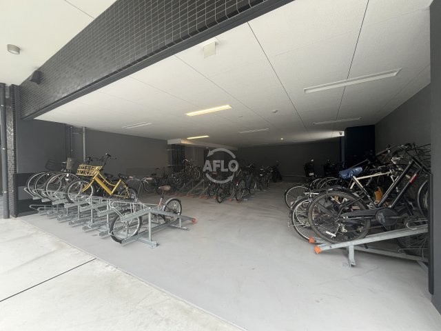 プレサンス東三国駅前グランクラスのその他共用部分|プレサンス東三国駅前グランクラス　駐輪場